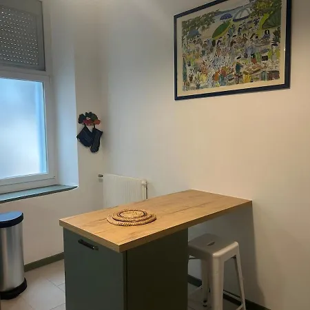 F1 Bis 3 Etoiles Plein Centre Avec Parking Apartmán *